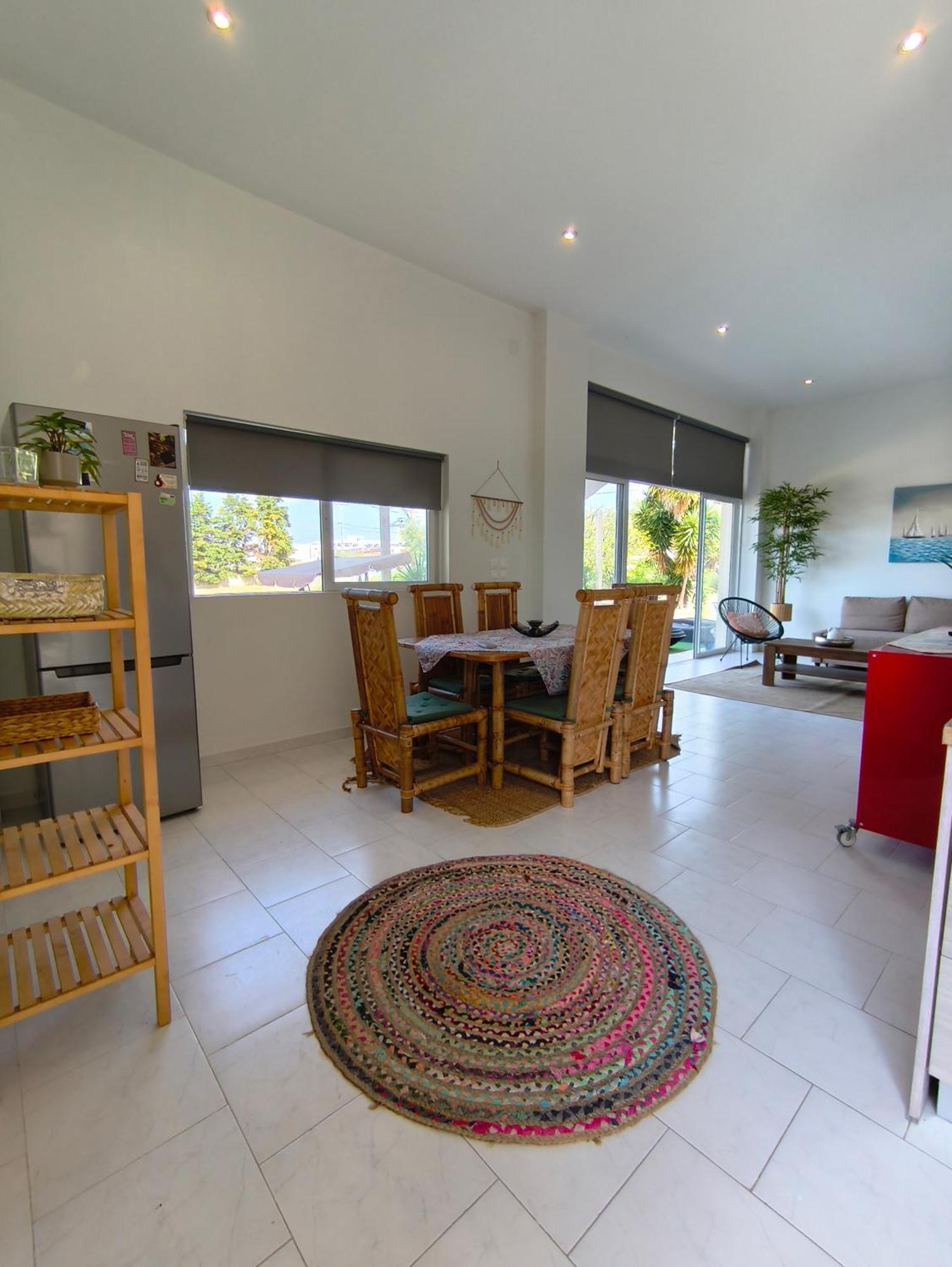 Spacious Beach House Theologos エクステリア 写真